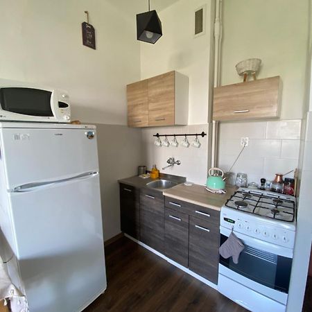 Ohmyhome - Sunny Apartment In City Center Варшава Экстерьер фото