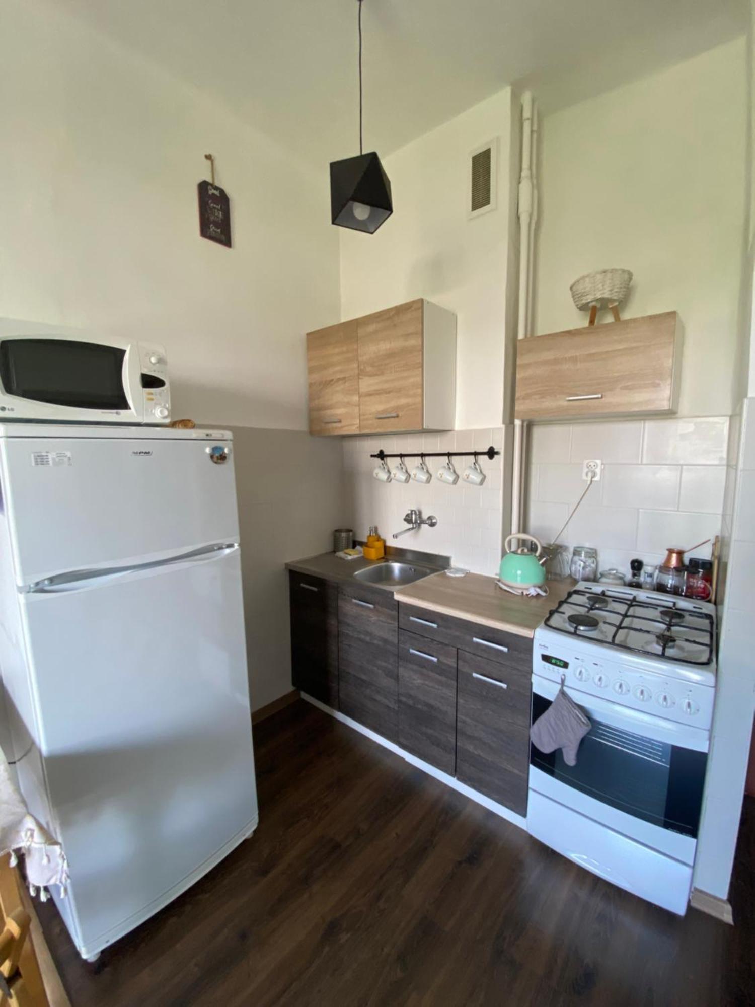 Ohmyhome - Sunny Apartment In City Center Варшава Экстерьер фото