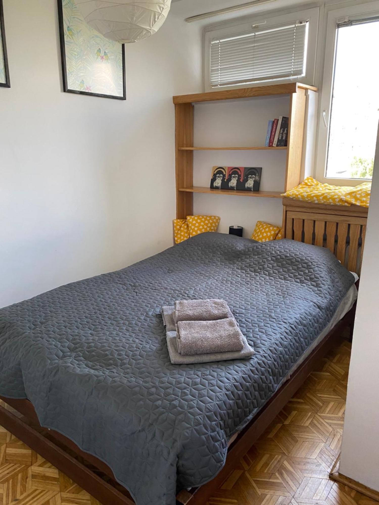 Ohmyhome - Sunny Apartment In City Center Варшава Экстерьер фото